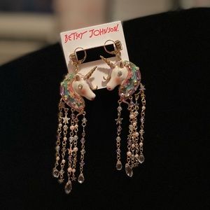 BETSEY JOHNSON Unicorn dangle earrings NWT